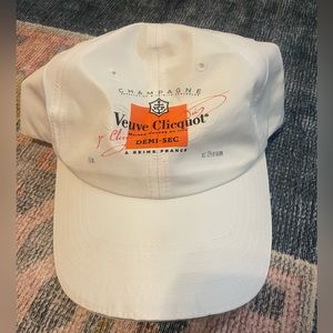 Veuve Hat